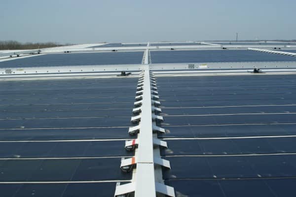 13456_solar_panels_atop_ikea_distribution_center_in_perryville_md_-_hi.jpg